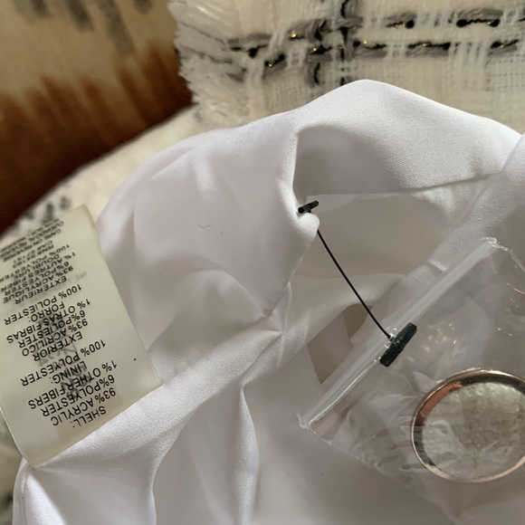 Karl Lagerfeld Paris “Channel” tweed jacket NWOT - Picture 5 of 5